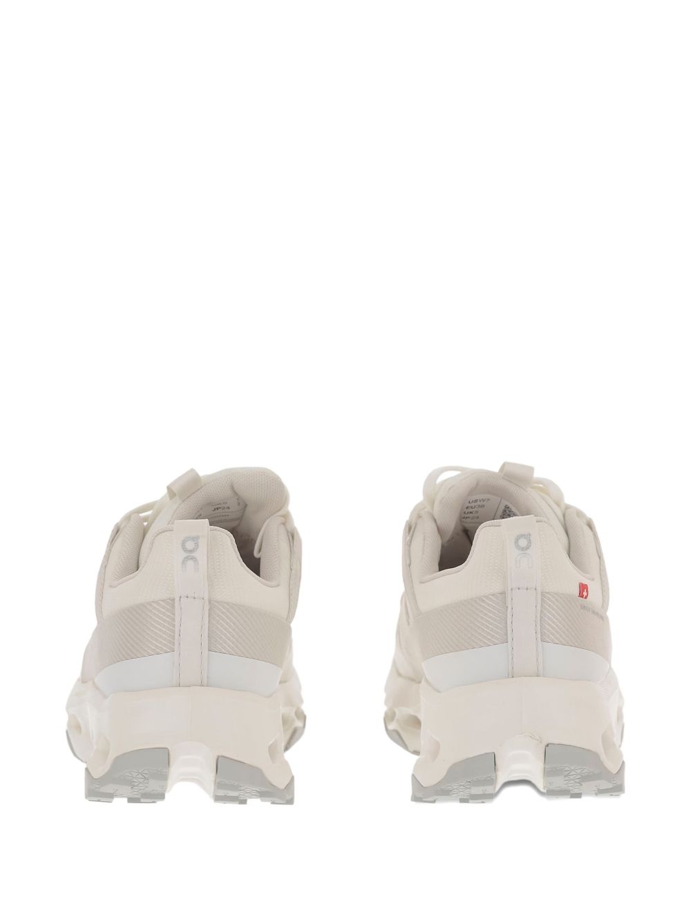ON Sneakers Ivory