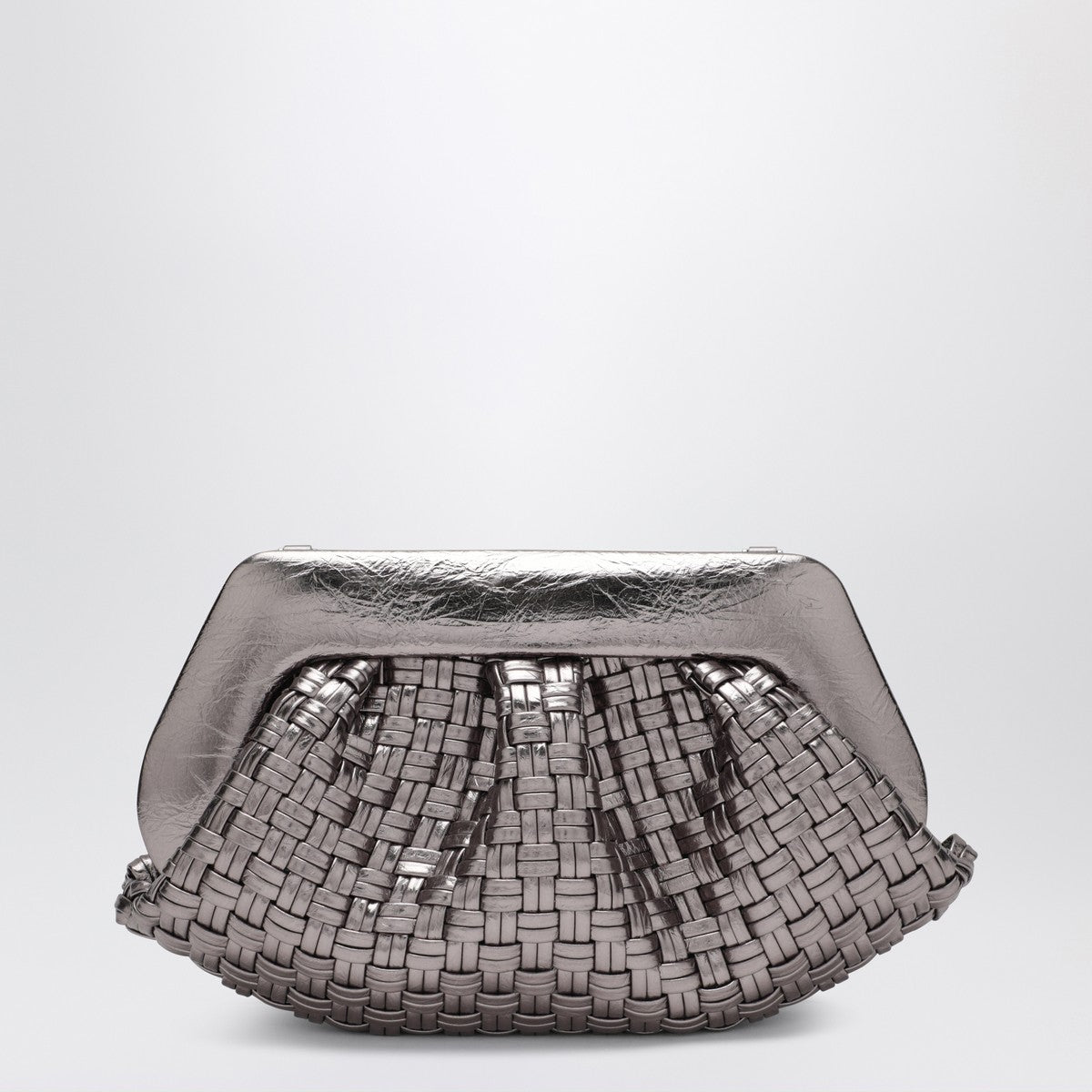 THEMOIRè Woven silver clutch