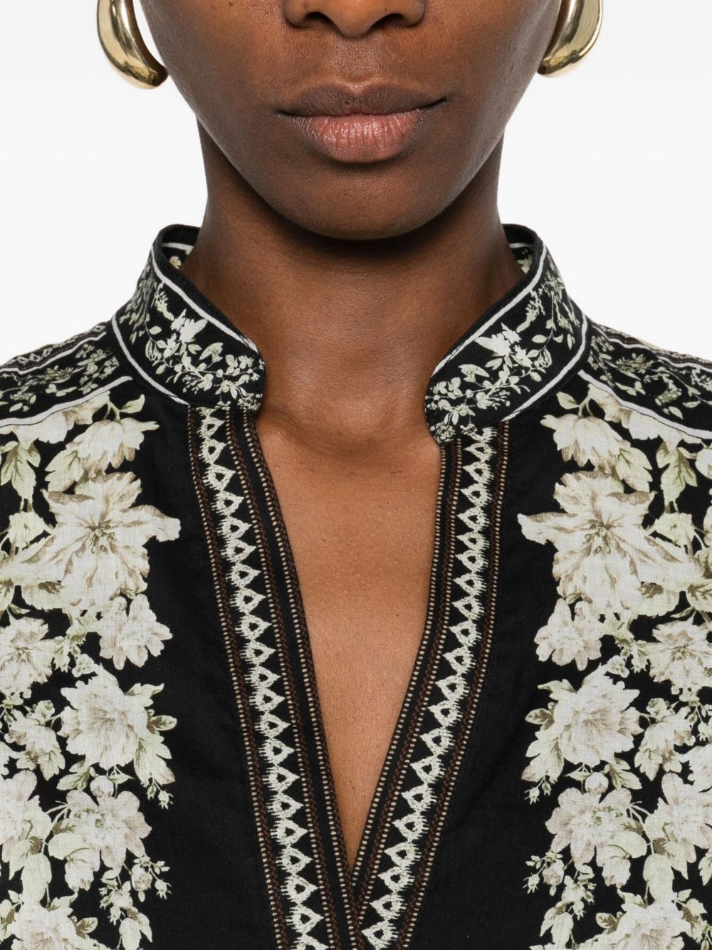 Alice + Olivia Dresses Black