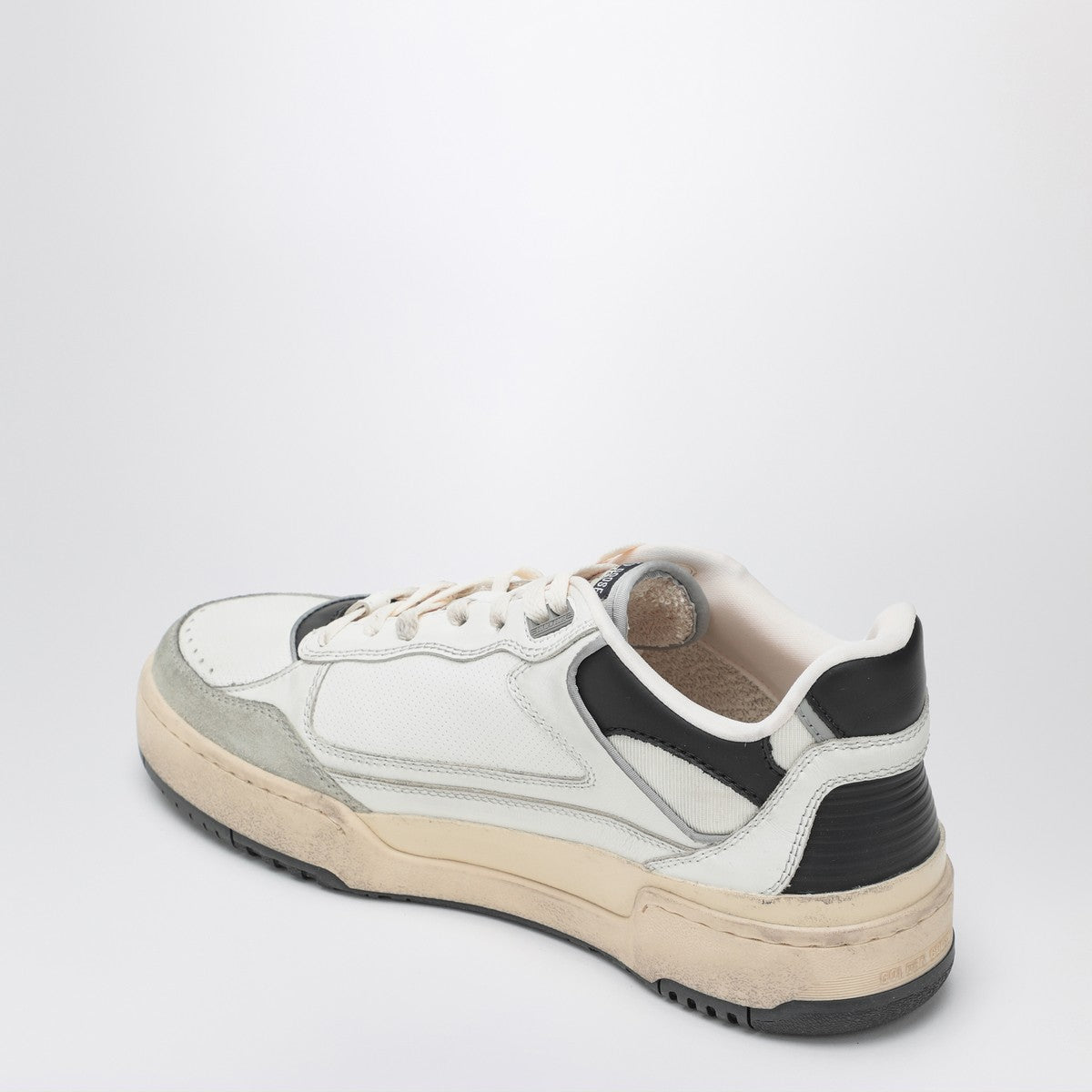 Golden Goose Sneaker Forty2 white/black/beige