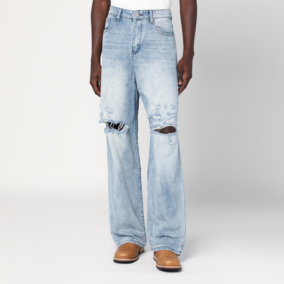 Basketcase Gallery Light blue washed jeans with rips