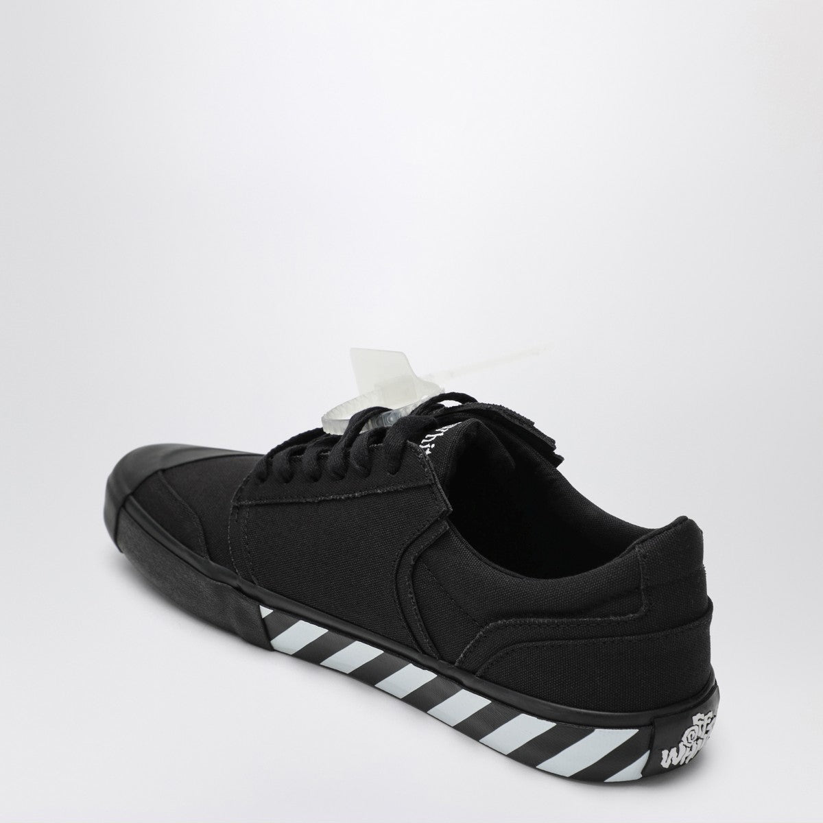 Off White Off-White™ Black Sneakers New Low Vulcanized