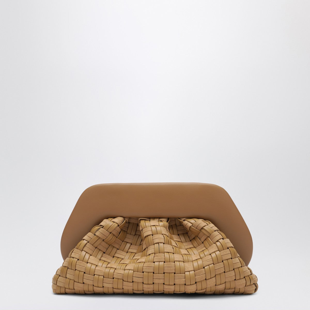 THEMOIRè Woven clutch Tia in biscuit color